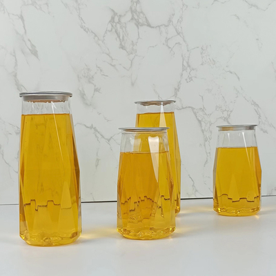 Bottiglie di plastica dell'ANIMALE DOMESTICO di Diamond Shape 380ml con i succhi pressati a freddo della copertura facile di tirata